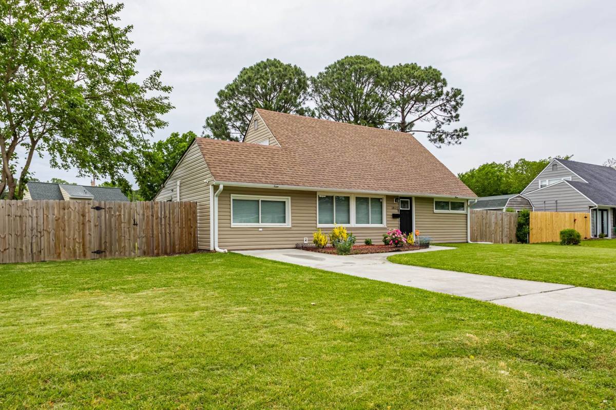 House for rent at 1812 Meadow Lake Dr, Norfolk, VA 23518