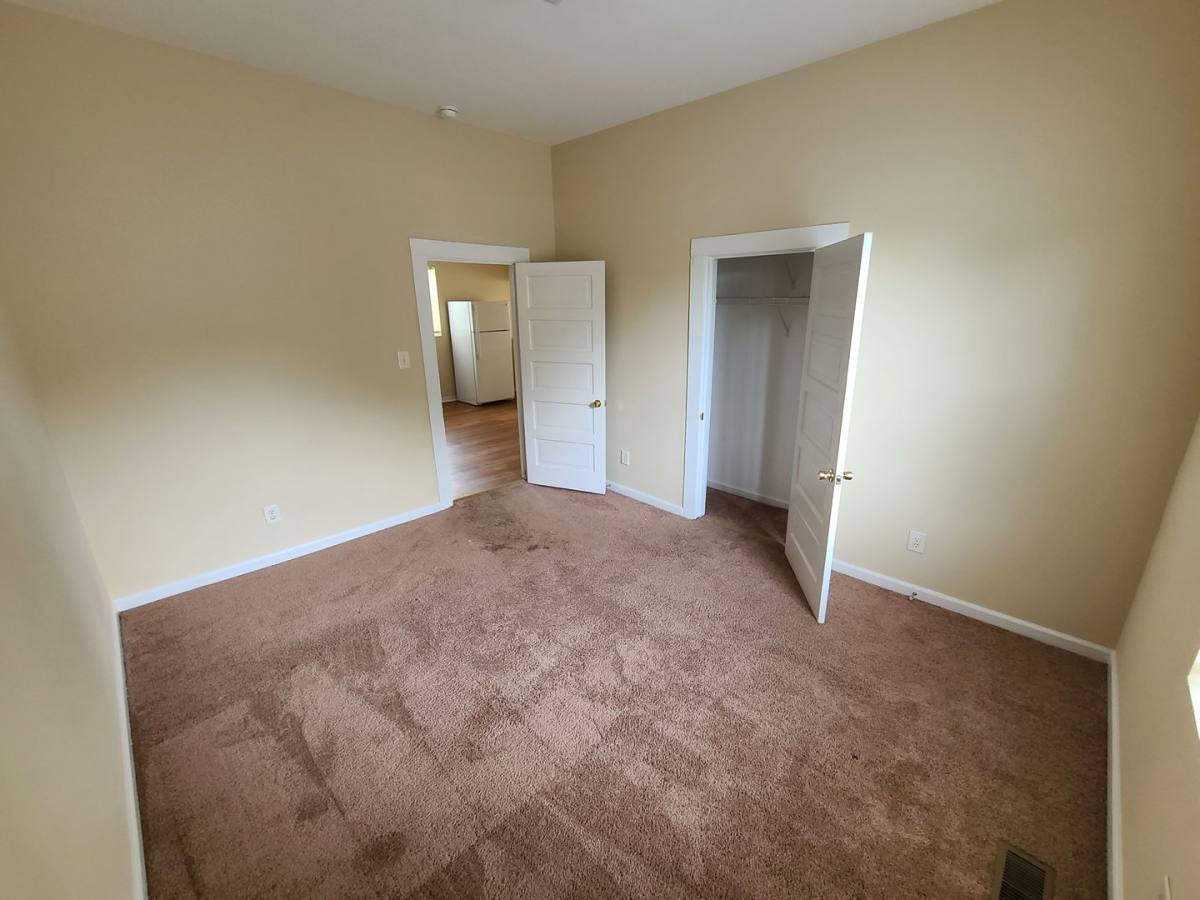 House for rent at 624 Delaware Ave, Burlington, NC 27217