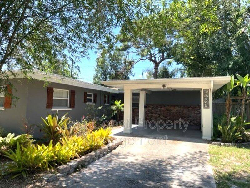 House for rent at 3976 Omega Lane, Sarasota, FL 34235