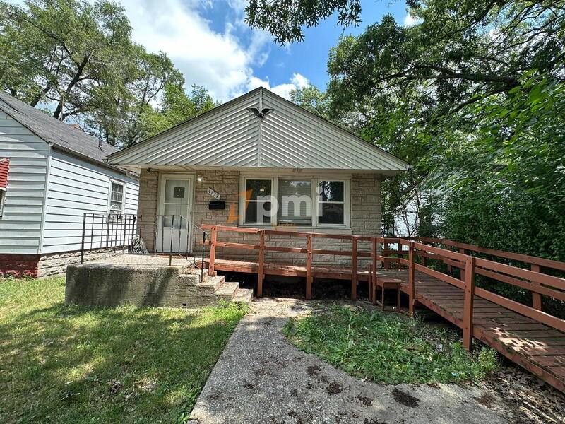 House for rent at 4137 Grant St, Gary, IN 46408