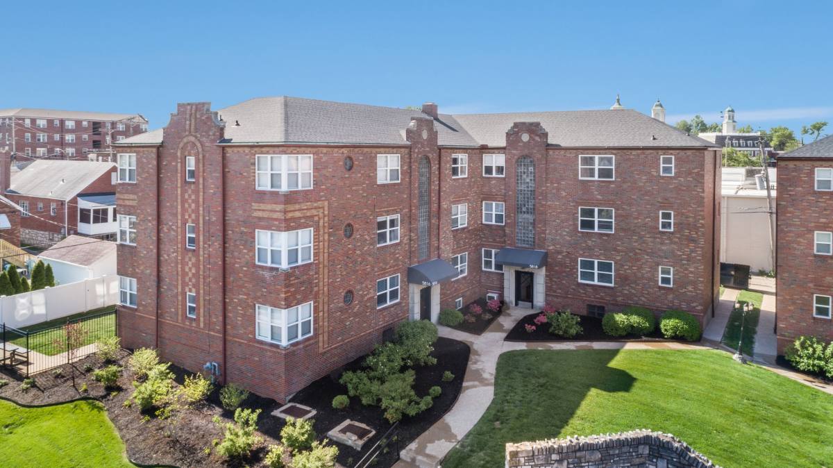 Apartment for rent at 5816-28 Lindenwood Ave, Saint Louis, MO 63109