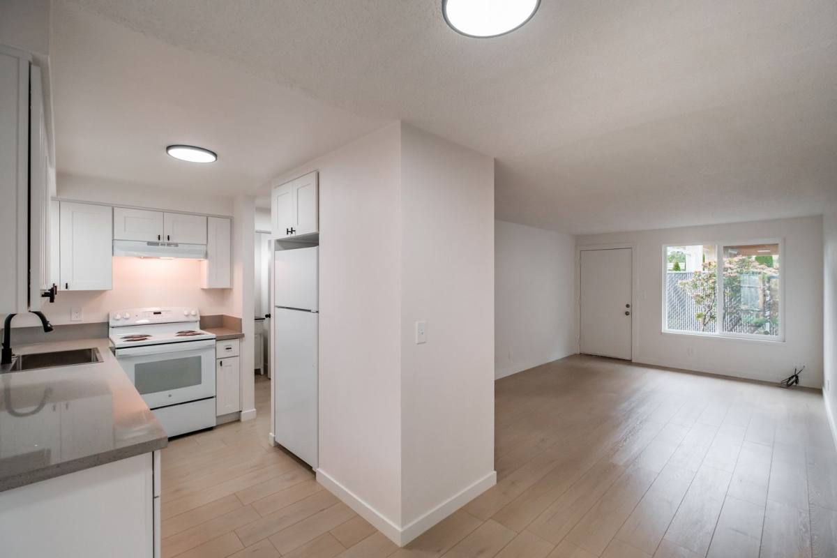 Apartment for rent at 408 Denver St SE, Albany, OR 97321