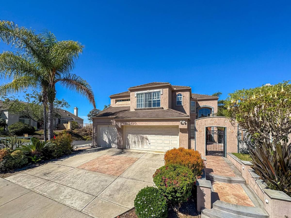 House for rent at 2163 View Crest Glen, Escondido, CA 92026