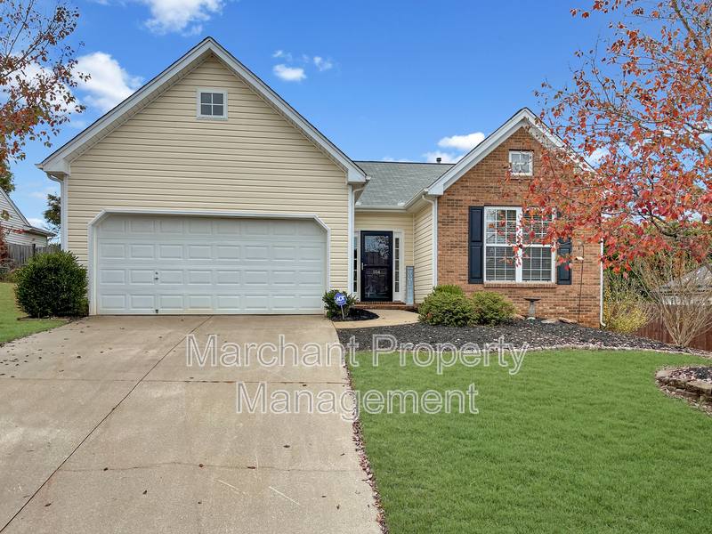 House for rent at 104 Coxton Mill Court, Greenville, SC 29605