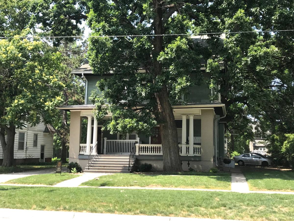 Apartment for rent at 2931 Cottage Grove, Des Moines, IA 50311
