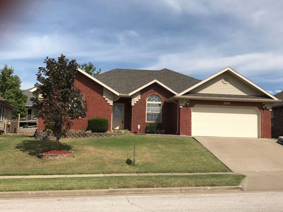 House for rent at 3853 W Rockwood St, Springfield, MO 65807