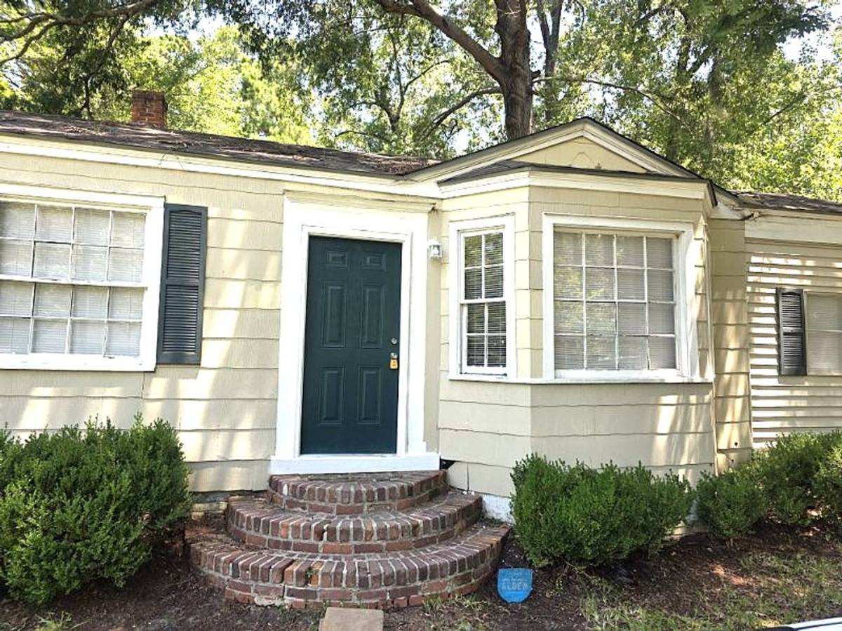 House for rent at 427 Robney Dr, Sumter, SC 29150