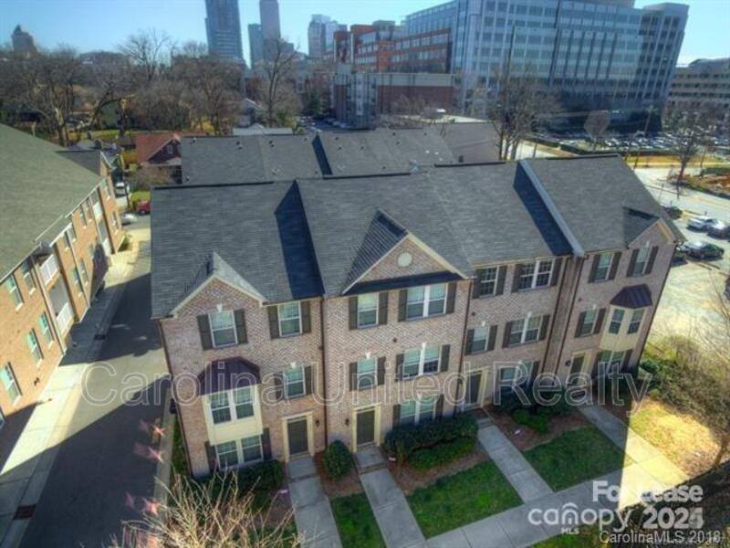 Townhouse for rent at 257 N Irwin Ave, Charlotte, NC 28202