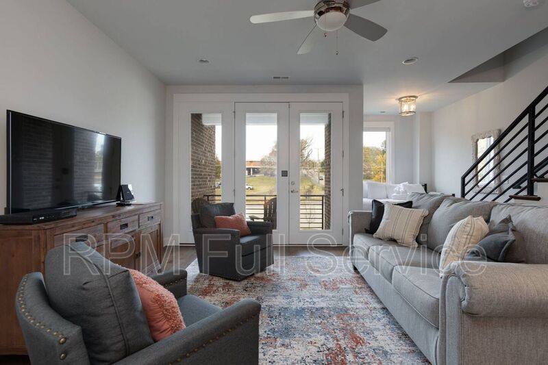 Townhouse for rent at 505B Wedgewood Ave, Nashville, TN 37203