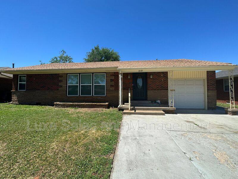 House for rent at 2119 Murray Dr, Oklahoma City, OK 73110