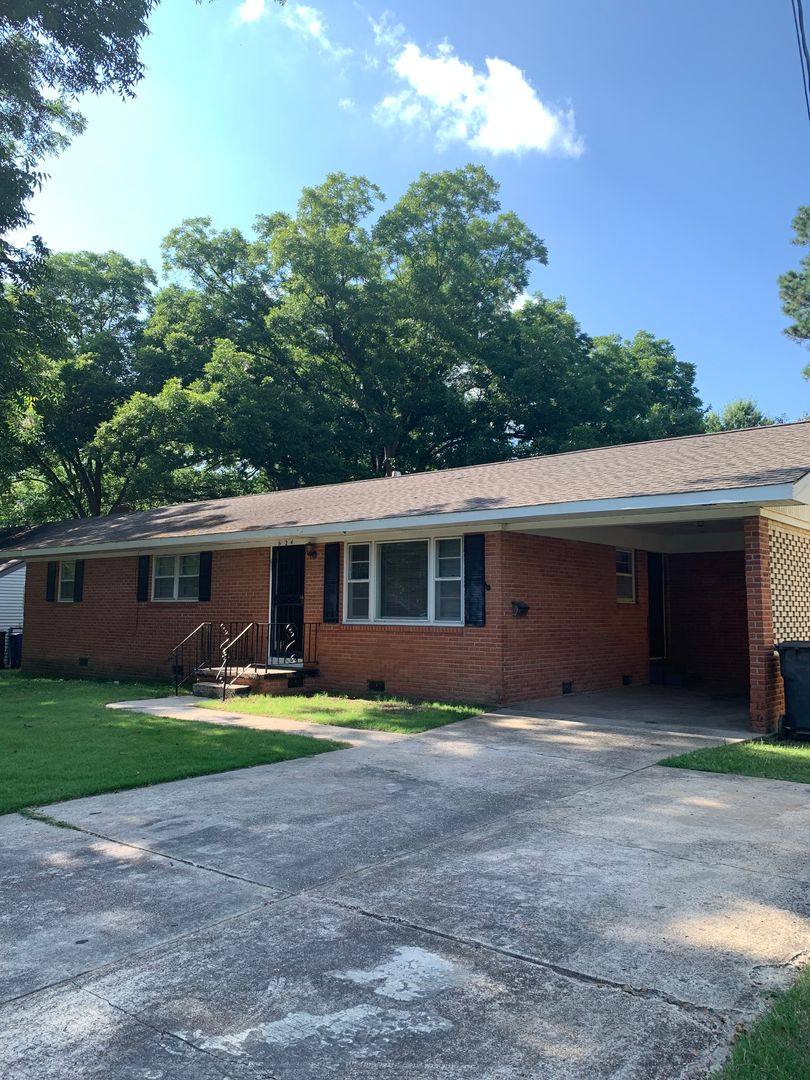 House for rent at 624 W College, Jonesboro, AR 72401