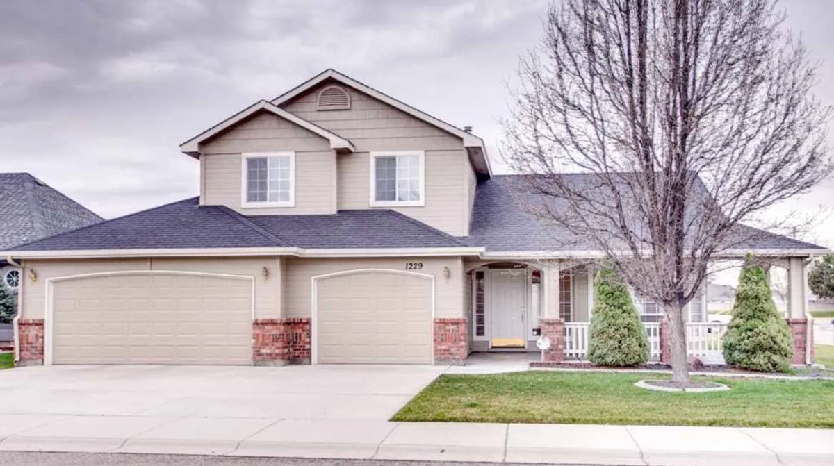 House for rent at 1229 E Summerplace St, Meridian, ID 83646