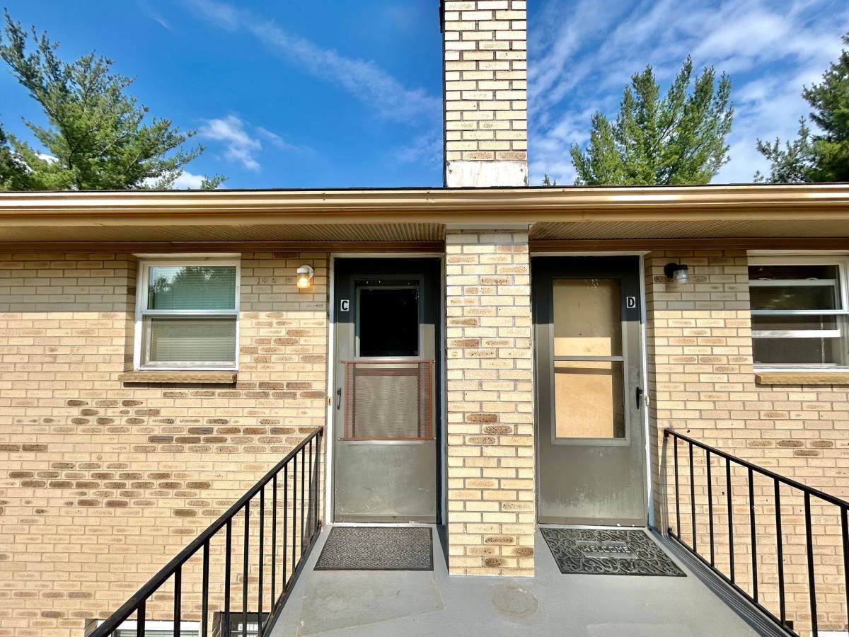 Apartment for rent at 2443 Gaynor St NW, Grand Rapids, MI 49544