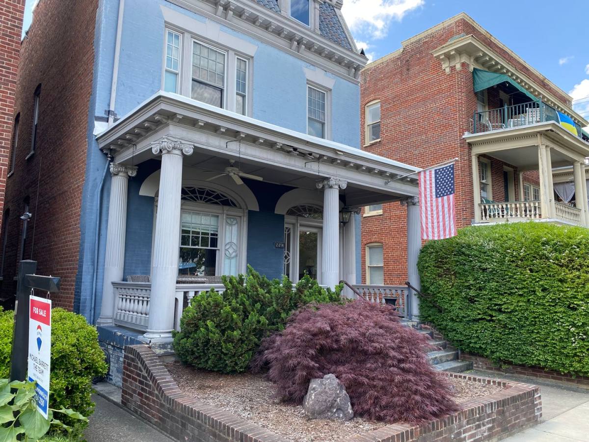 Apartment for rent at 22 N Arthur Ashe Blvd, Richmond, VA 23220