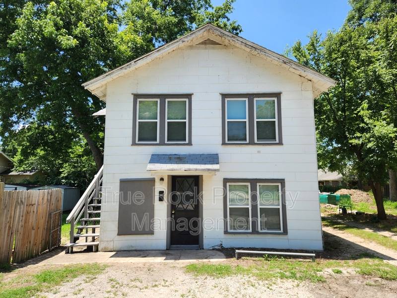 House for rent at 315 S Stonewall Ave, Ada, OK 74820