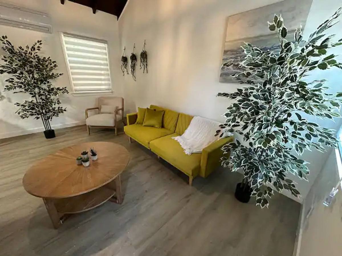 Condo for rent at 405-417 N Euclid Ave, Pasadena, CA 91101