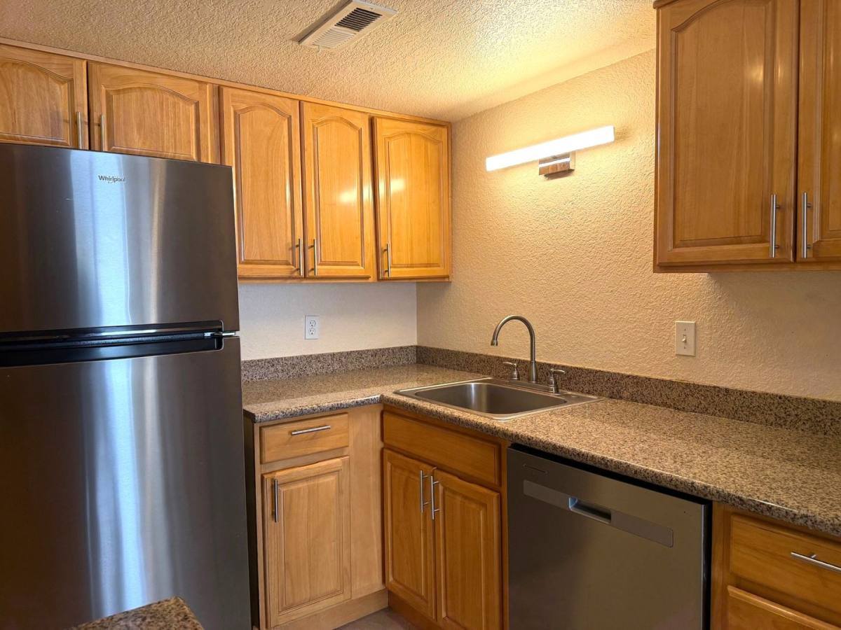 Condo for rent at 23411 102nd Ave SE #E209, Kent, WA 98031