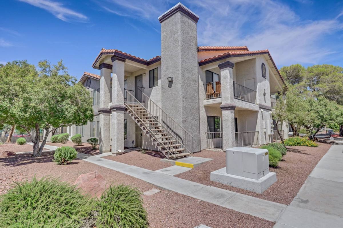 Condo for rent at 1575 W Warm Springs, Henderson, NV 89014