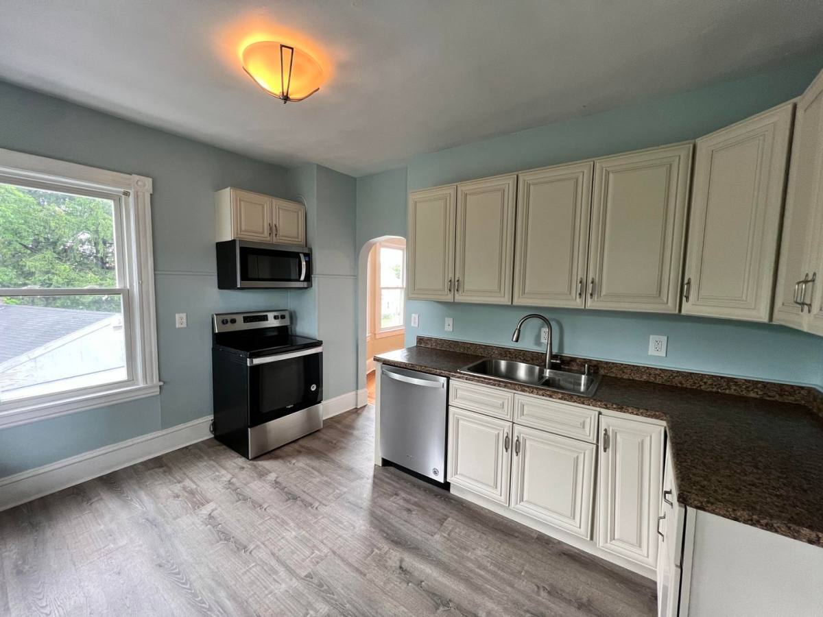 Apartment for rent at 388 Broadway St, Chicopee, MA 01020