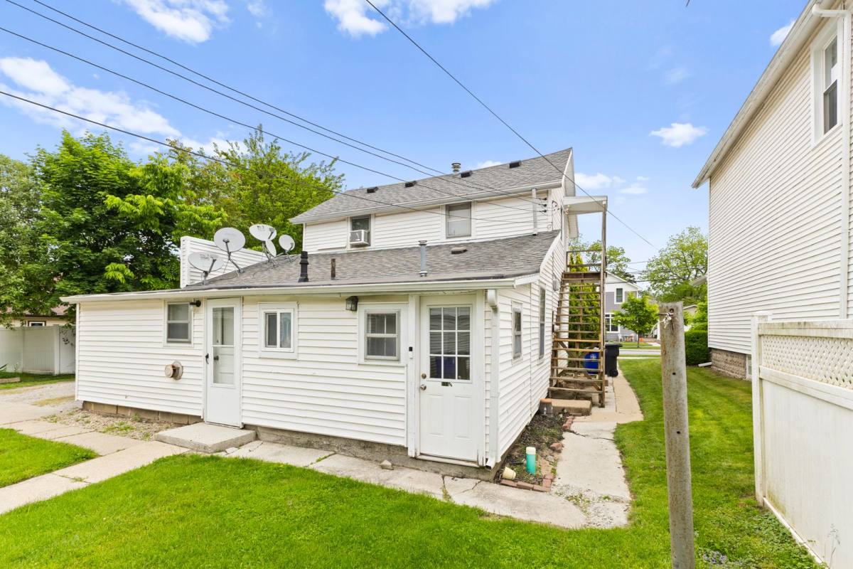 Apartment for rent at 122 - 124 S Maple, Bowling Green, OH 43402