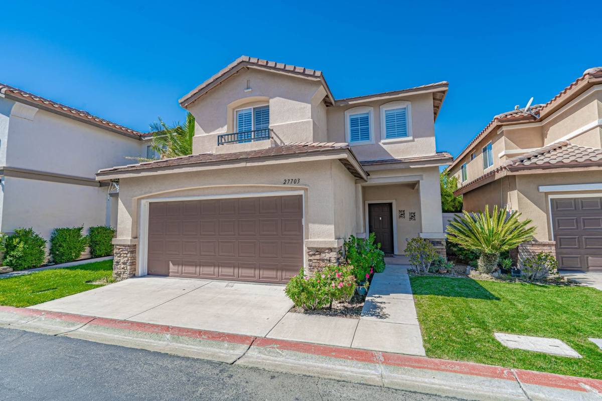 House for rent at 27703 Iris Court, Canyon Country, CA 91351