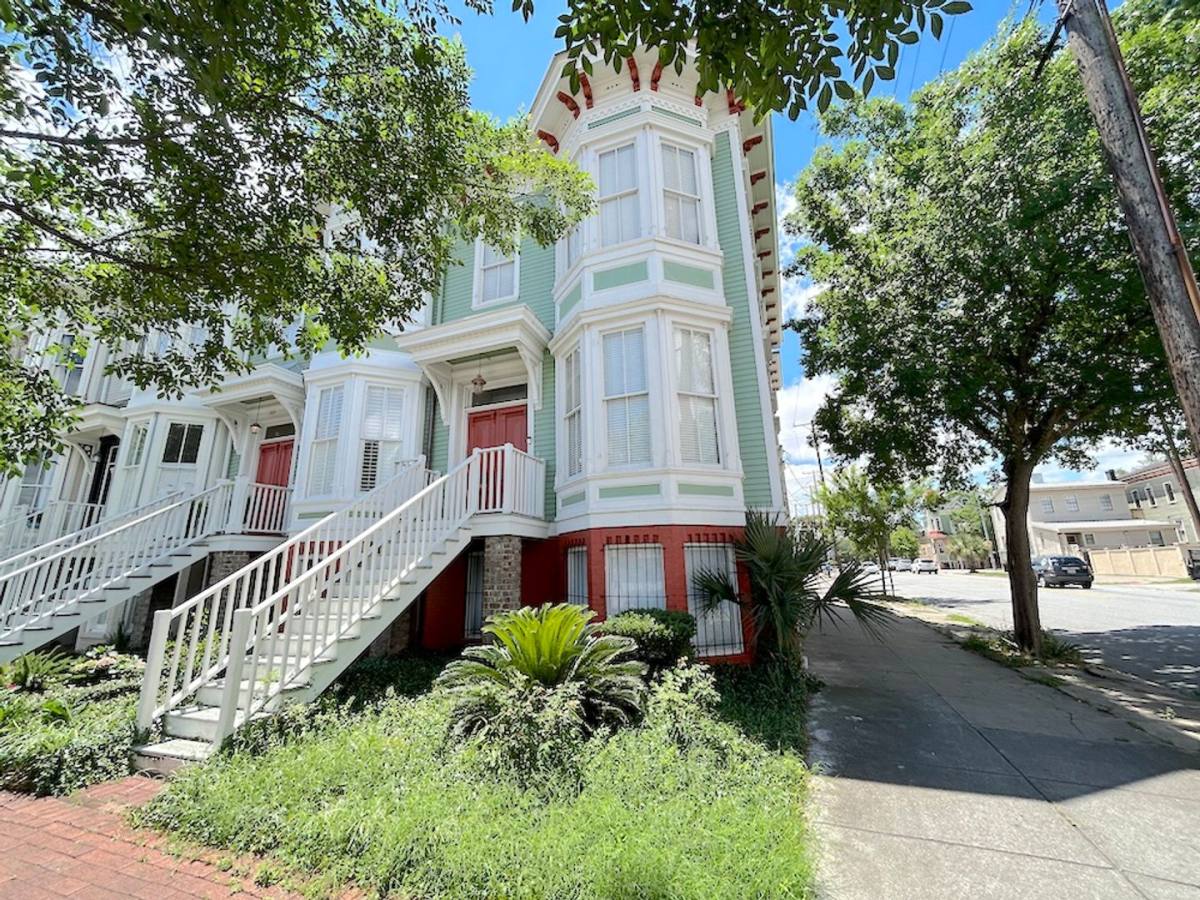 Condo for rent at 201 E Duffy St, Savannah, GA 31401