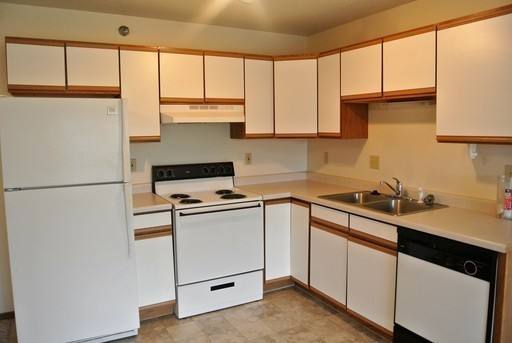 Apartment for rent at 201 36th Ave NE, Minot, ND 58703
