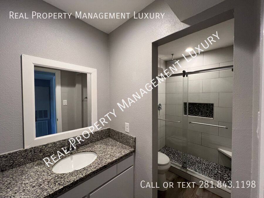 2807 Beauchamp St, Houston, TX 77009