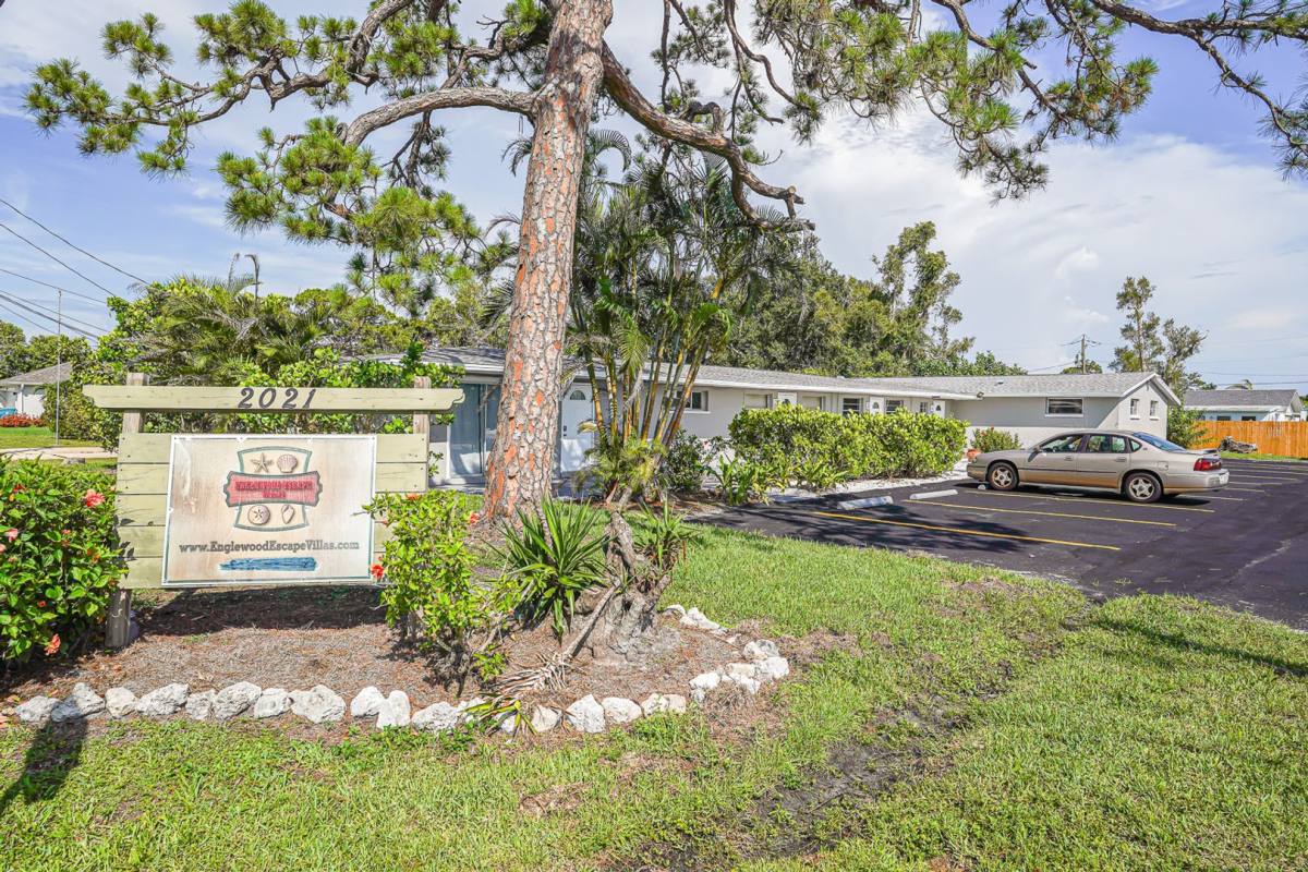 Apartment for rent at 2021 Pennsylvania Ave, Englewood, FL 34224