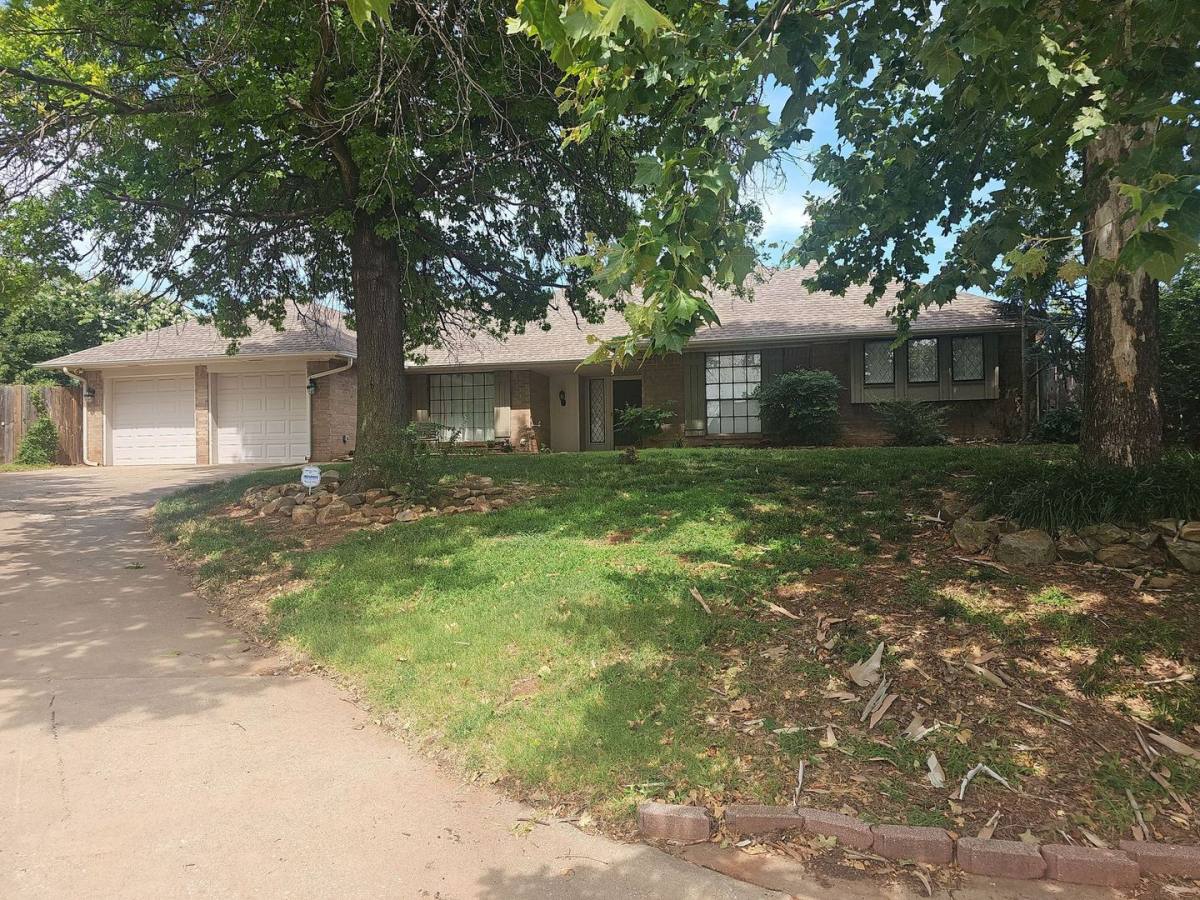 House for rent at 3300 S Choctaw Dr, Edmond, OK 73013