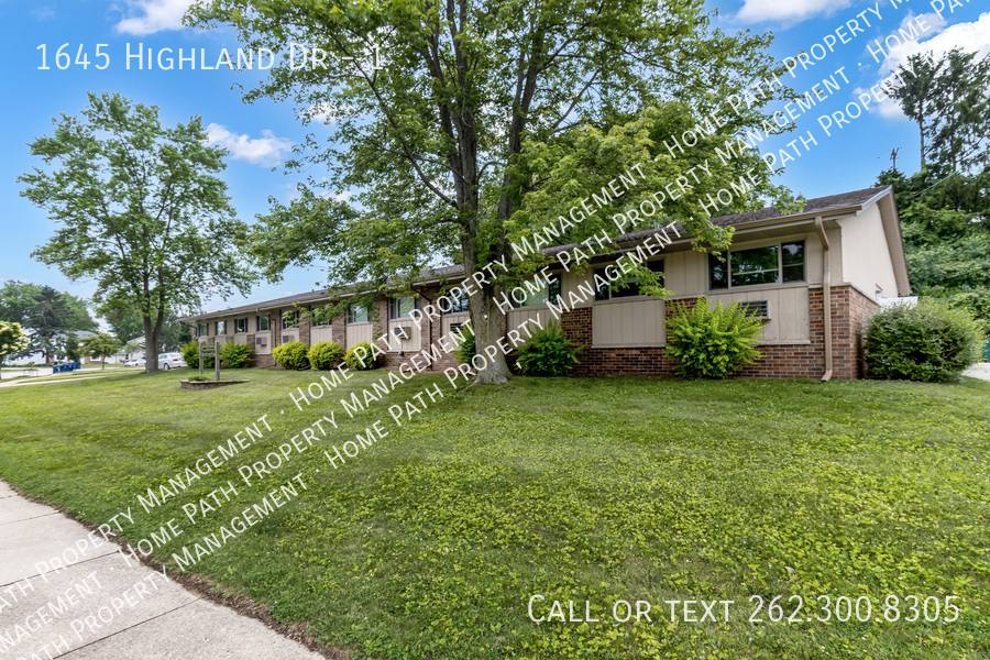 Apartment for rent at 1645 Highland Dr #8, Grafton, WI 53024