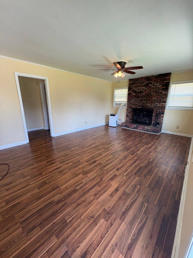 House for rent at 1407 Johnston Dr, Anniston, AL 36207