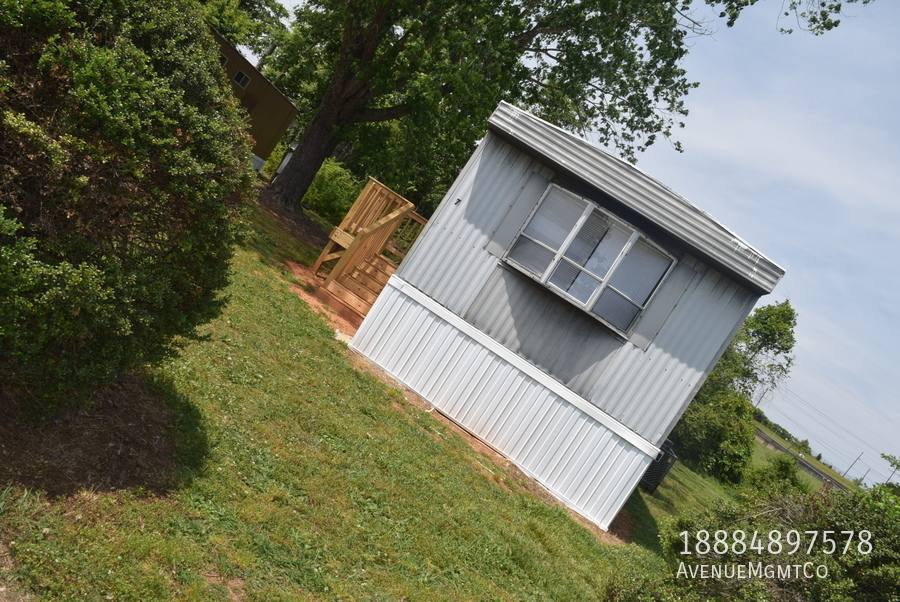 House for rent at 715 23rd St NW, Hickory, NC 28601