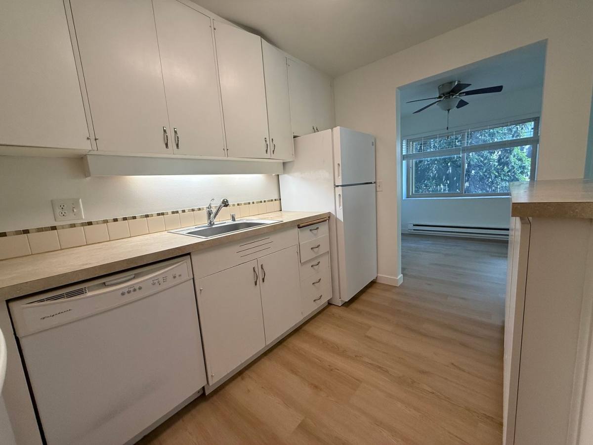 Apartment for rent at 605 Boylston Ave E, Seattle, WA 98102