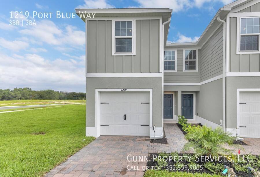 Townhouse for rent at 1219 Port Blue Way, Lady Lake, FL 32159