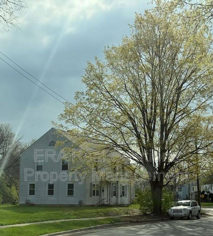 House for rent at 2886 Bellwood Ave, Columbus, OH 43209