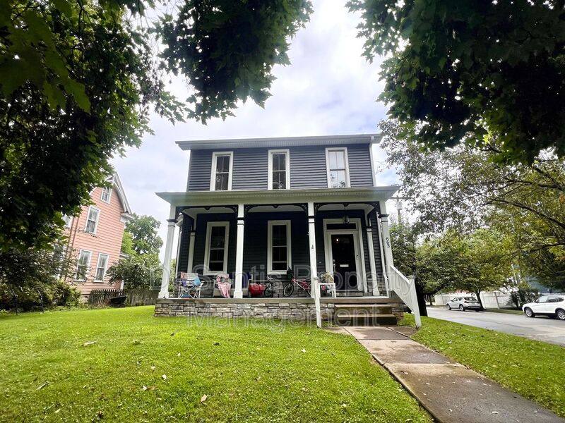 House for rent at 663 Maple Lane, Sewickley, PA 15143