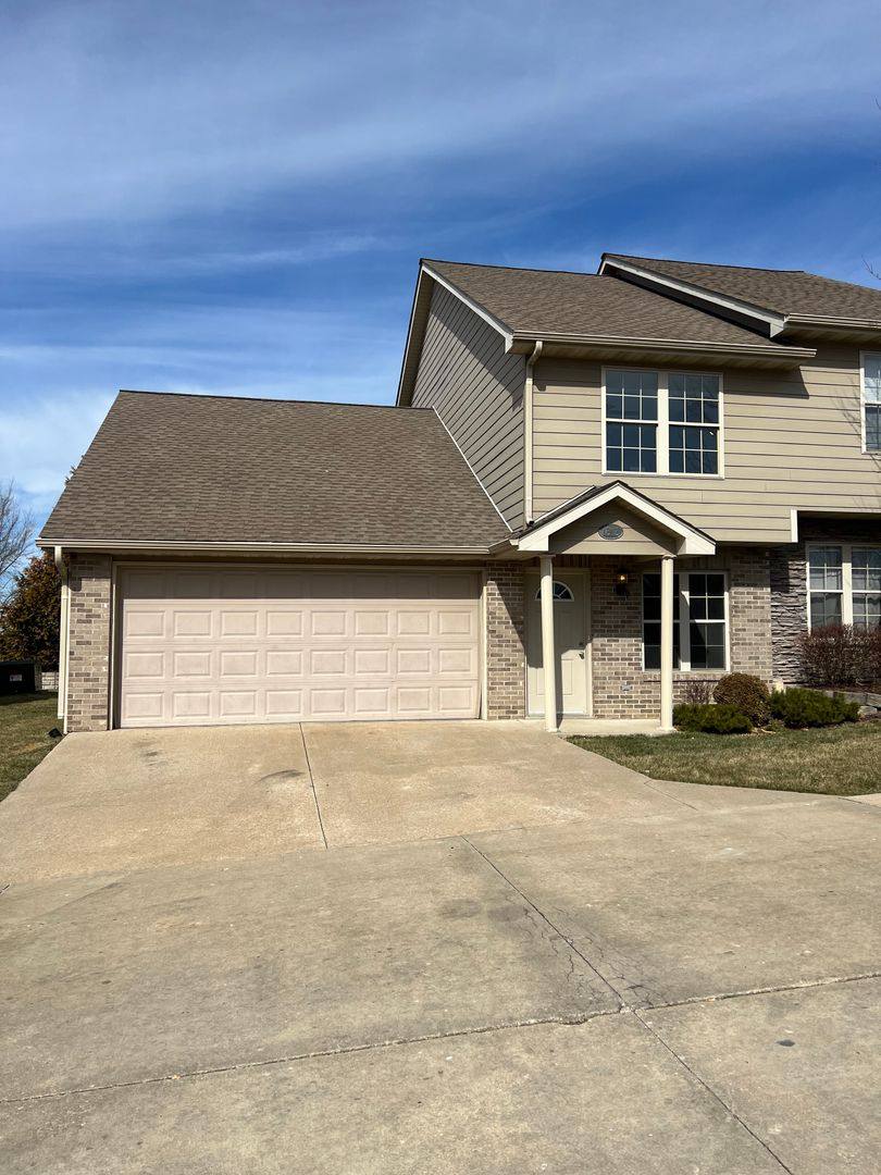 Townhouse for rent at 1308 E Brown School Rd, Columbia, MO 65202