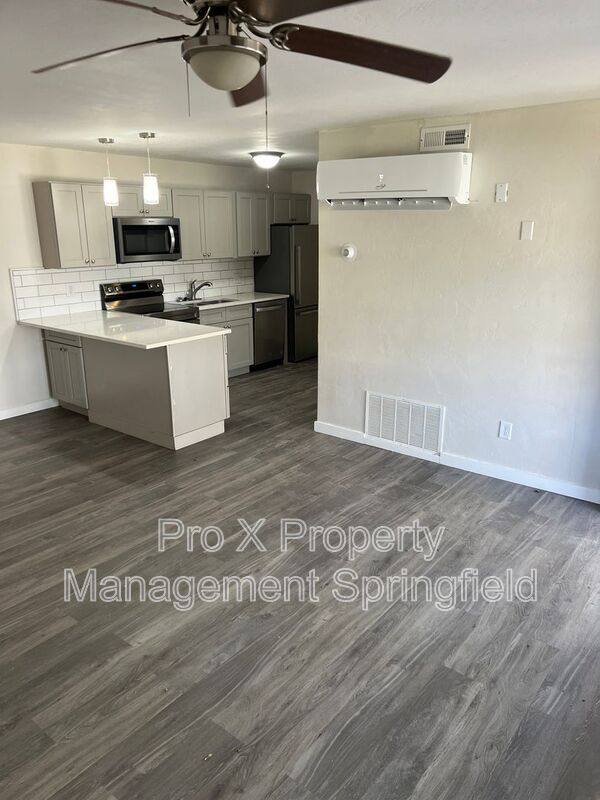 Apartment for rent at 1617 N Jefferson #3, Springfield, MO 65803