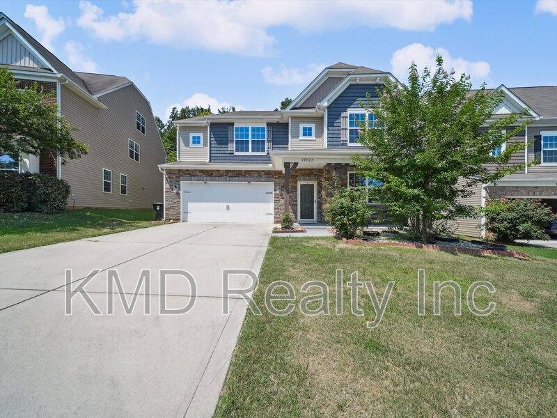House for rent at 10327 Rutledge Ridge Dr NW, Huntersville, NC 28078