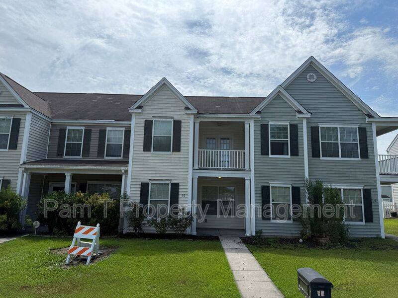 Townhouse for rent at 37 Timber Crest Court, Port Wentworth, GA 31407