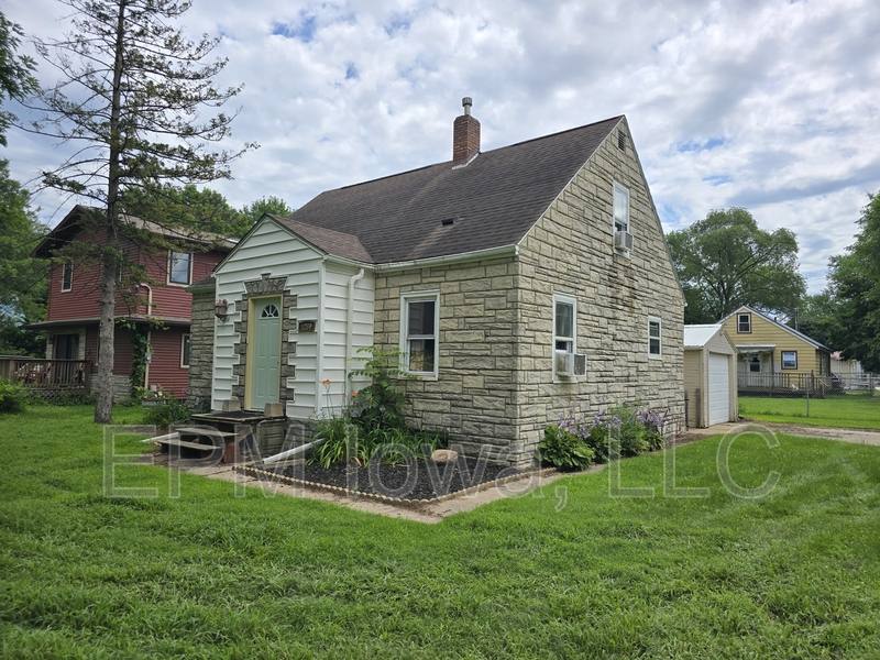 House for rent at 1269 Northey St #1, Waterloo, IA 50703