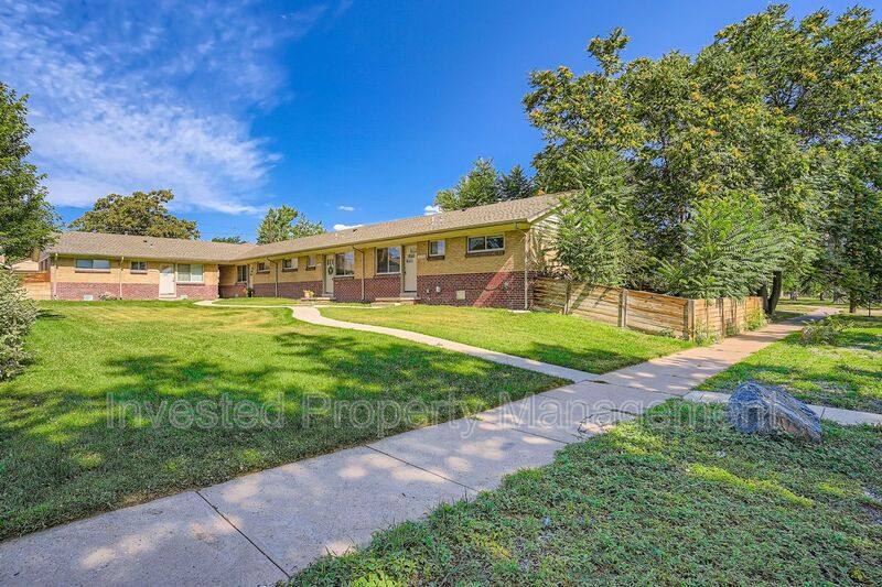 Townhouse for rent at 4251 Shoshone St, Denver, CO 80211