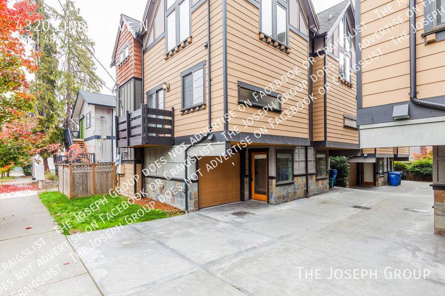 House for rent at 4320 Linden Ave N, Seattle, WA 98103