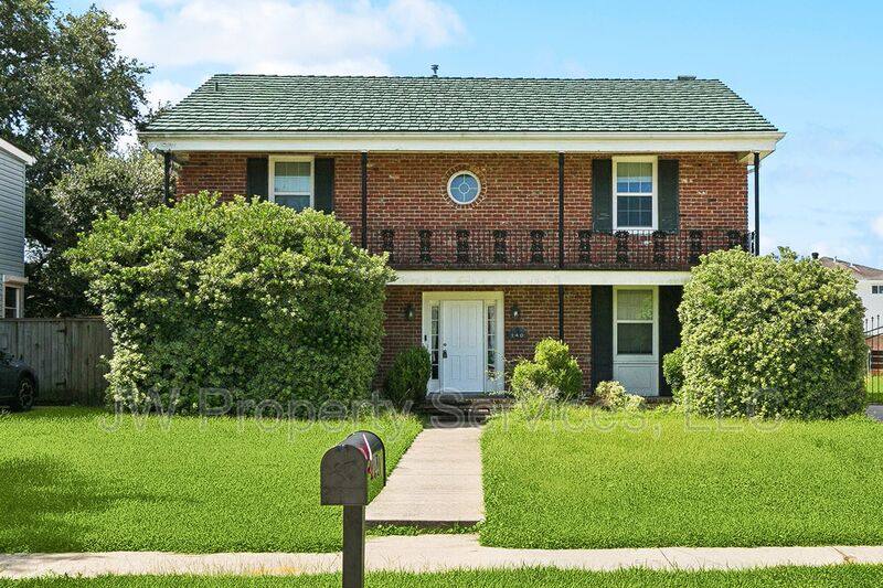 House for rent at 140 22nd St, New Orleans, LA 70124