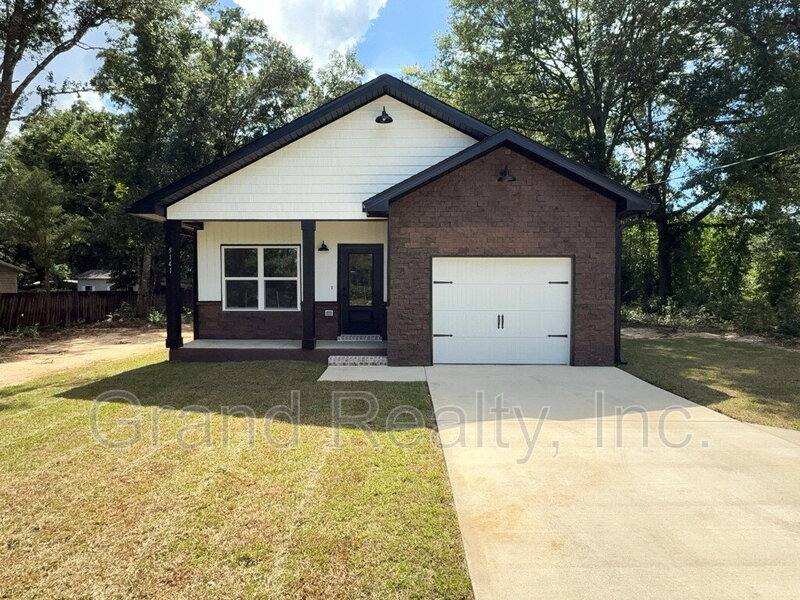 House for rent at 5141 W Spencer Field Rd, Milton, FL 32571