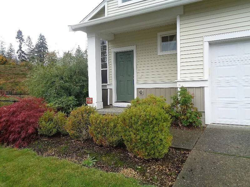 House for rent at 6705 Charlotte Ave SE, Auburn, WA 98092