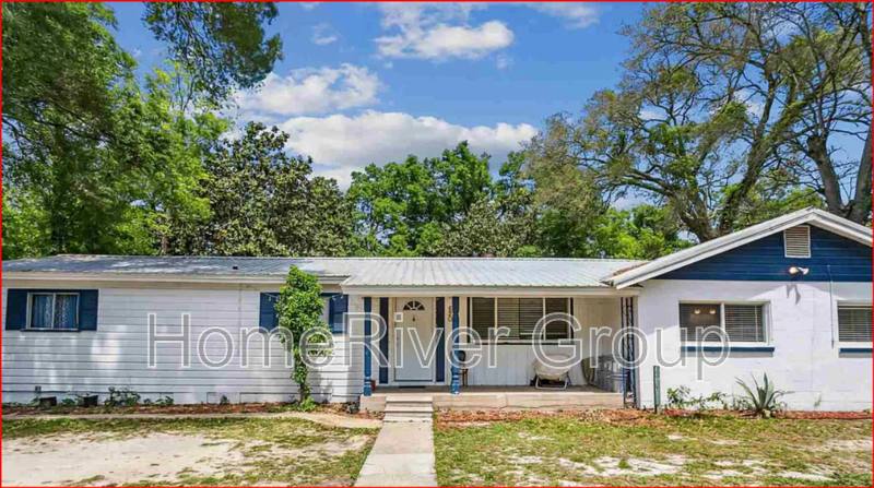 Apartment for rent at 620 Prichard Ave #A, Pensacola, FL 32514