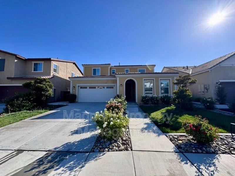 House for rent at 29330 Morro Dr, Menifee, CA 92585