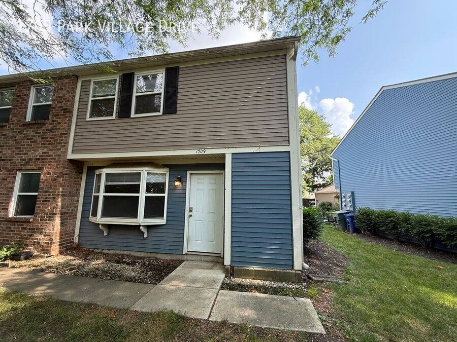 Apartment for rent at 1709 Park Village Dr, Columbus, OH 43235